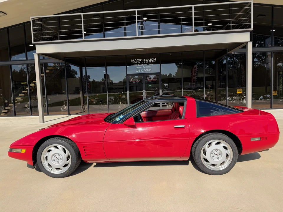 1992 Chevrolet Corvette C4 - Image 8 of 31