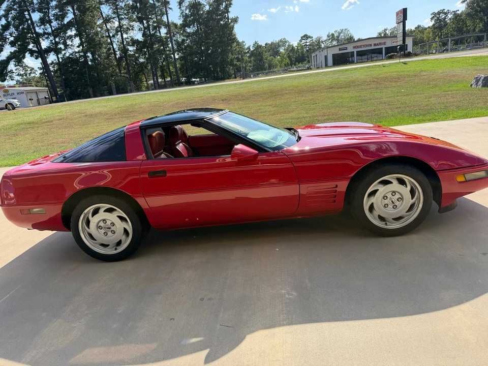 1992 Chevrolet Corvette C4 - Image 16 of 31