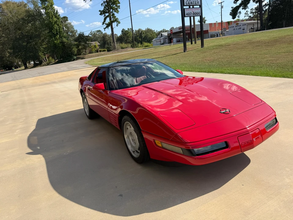 1992 Chevrolet Corvette C4 - Image 2 of 31