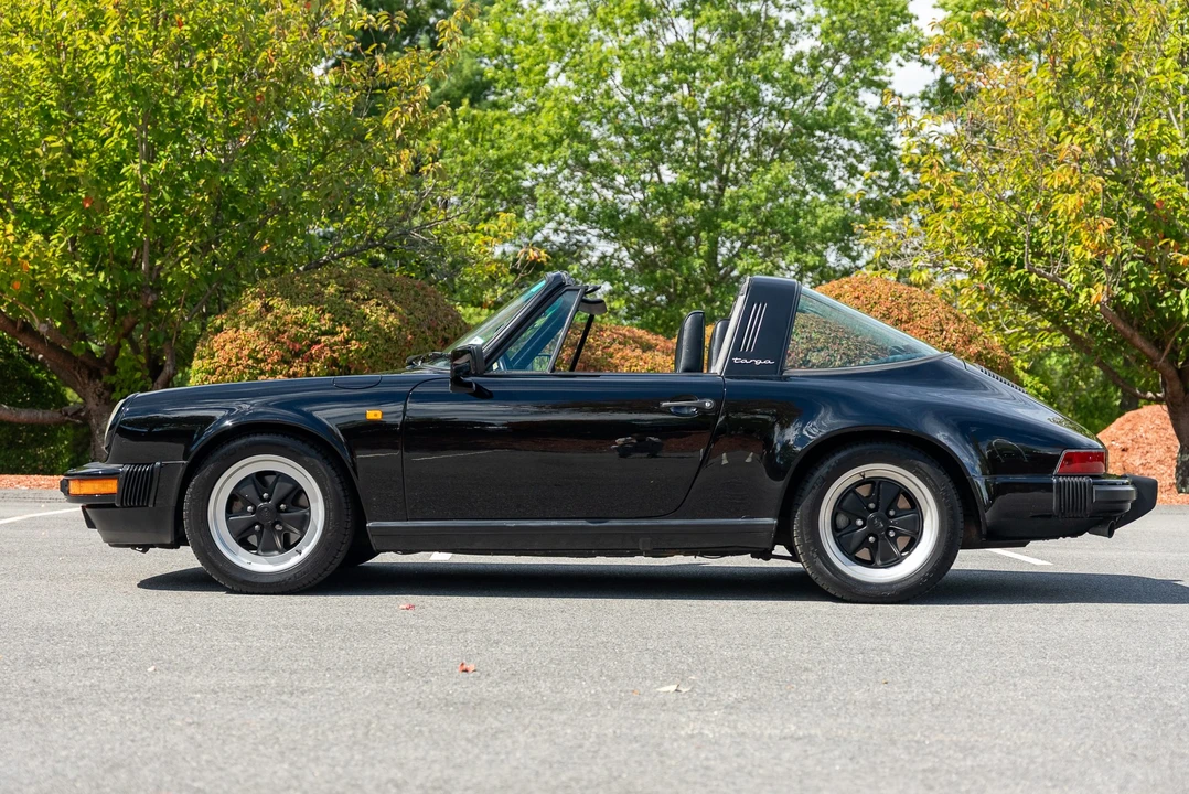 1985 Porsche 911 Carrera 3.2 - Image 15 of 31