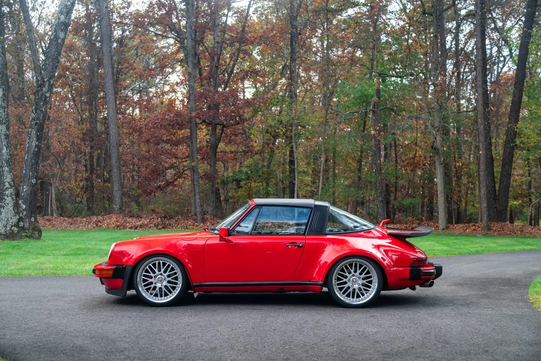 1985 Porsche 911 Carrera 3.2 - Image 9 of 31