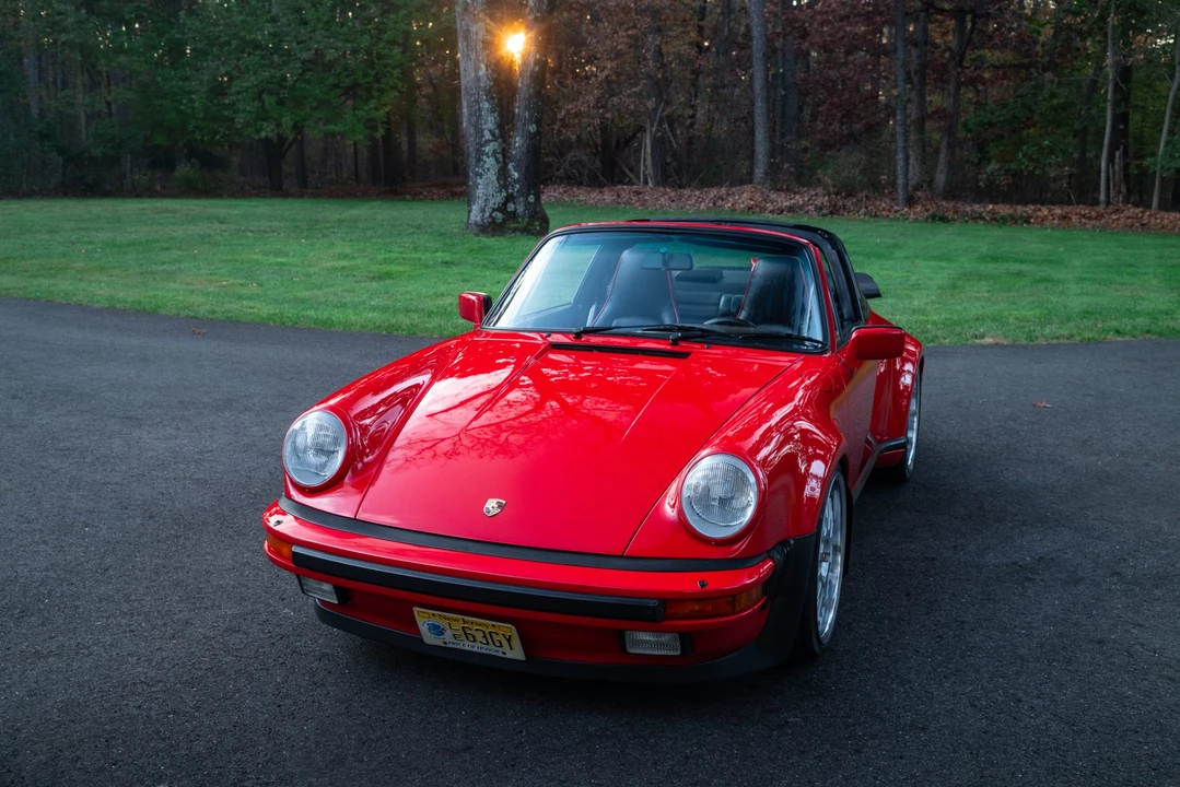 1985 Porsche 911 Carrera 3.2 - Image 2 of 31