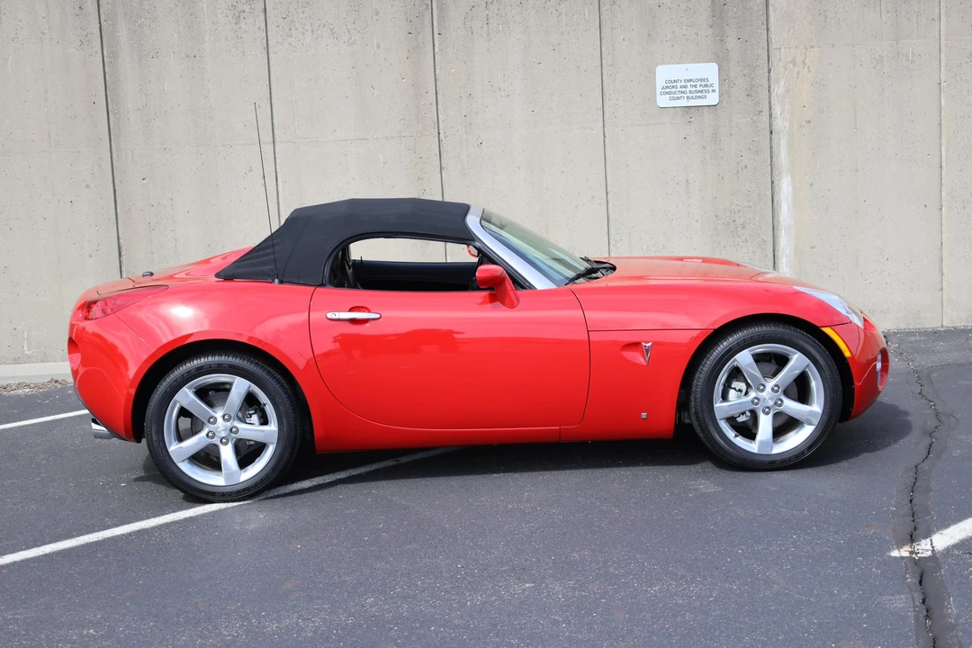 2006 Pontiac Solstice - Image 18 of 31