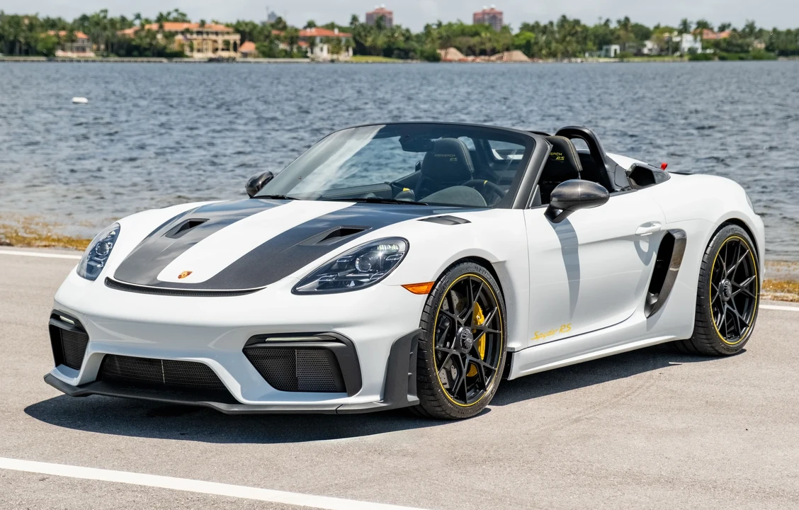 2025 Porsche 718 Boxster Spyder RS - Image 2 of 31