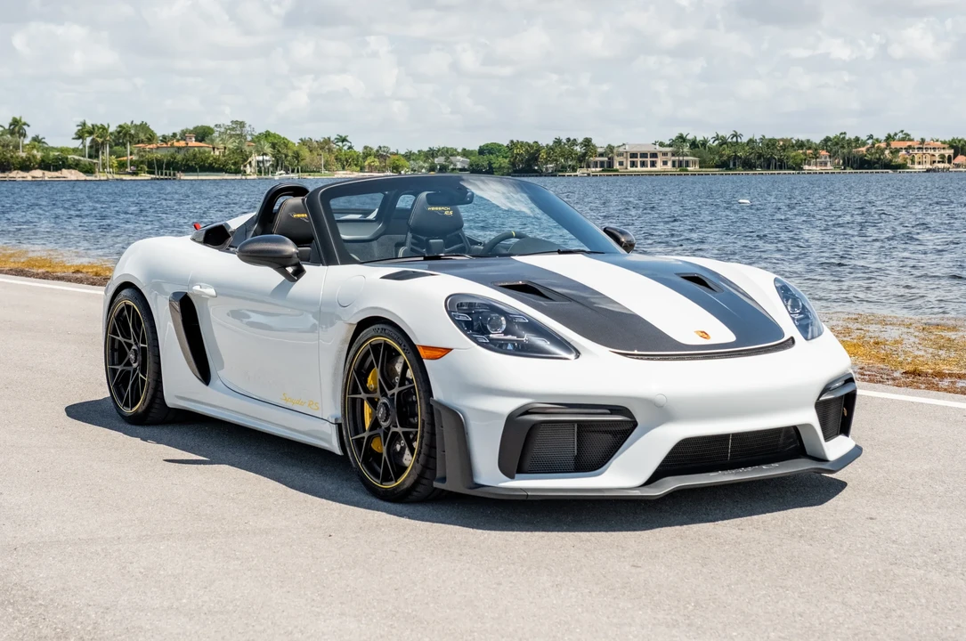 2025 Porsche 718 Boxster Spyder RS - Image 11 of 31