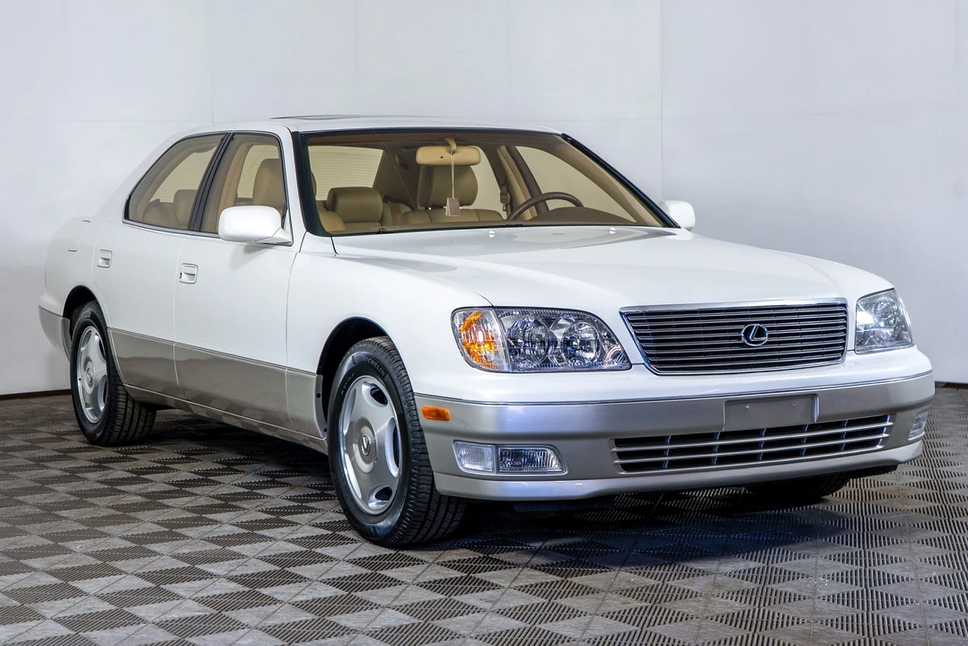 1998 Lexus LS 2nd Gen - Image 3 of 31