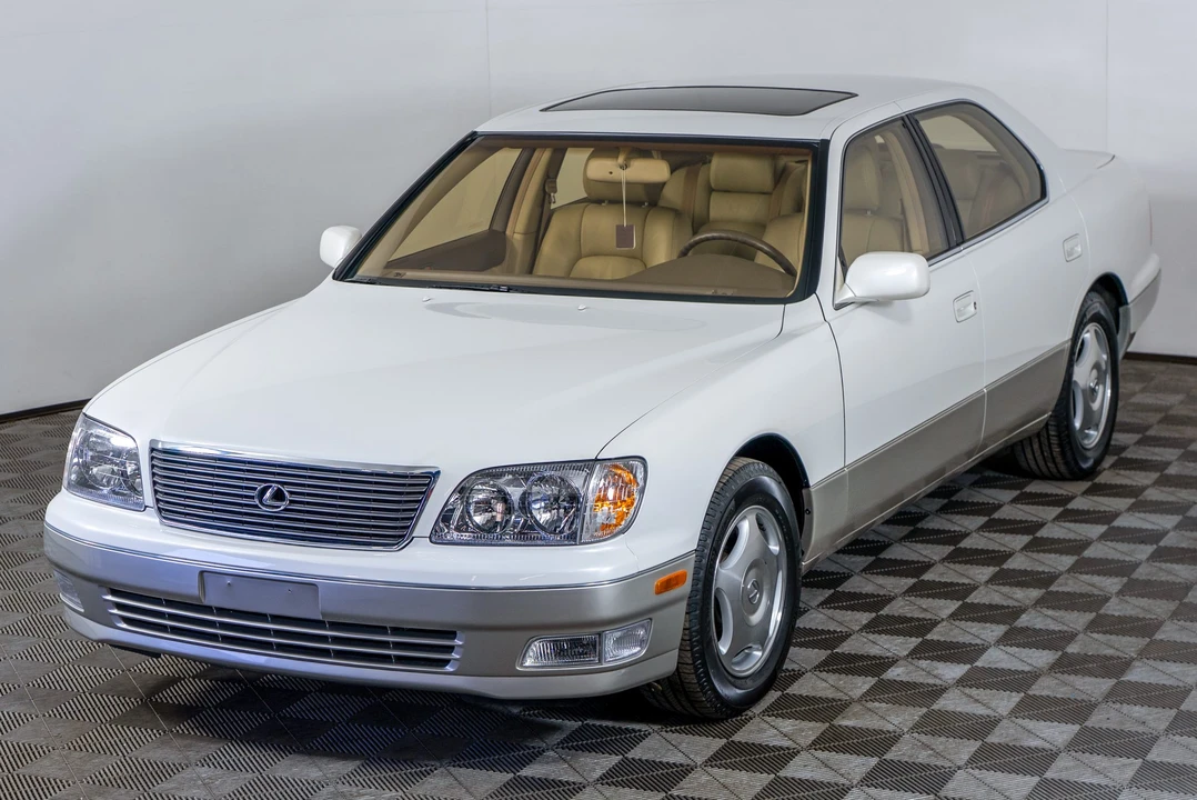 1998 Lexus LS 2nd Gen - Image 21 of 31
