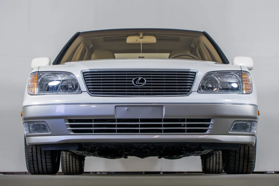 1998 Lexus LS 2nd Gen - Image 27 of 31