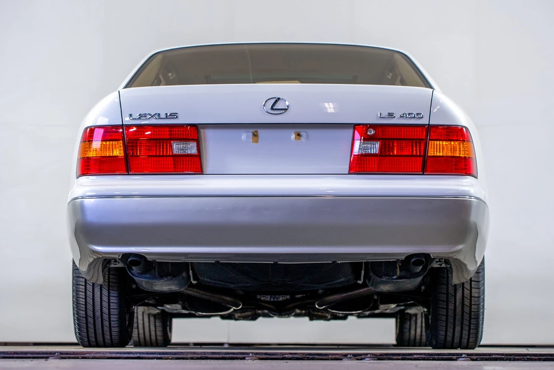 1998 Lexus LS 2nd Gen - Image 14 of 31