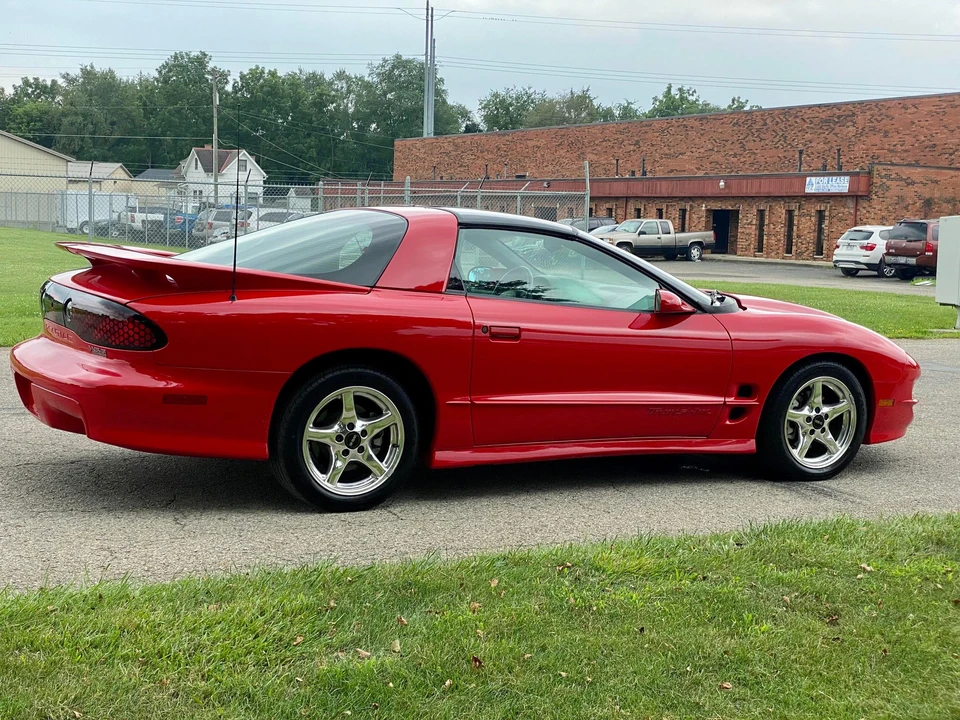 1998 Pontiac Firebird Trans Am 4th Gen - Image 7 of 31