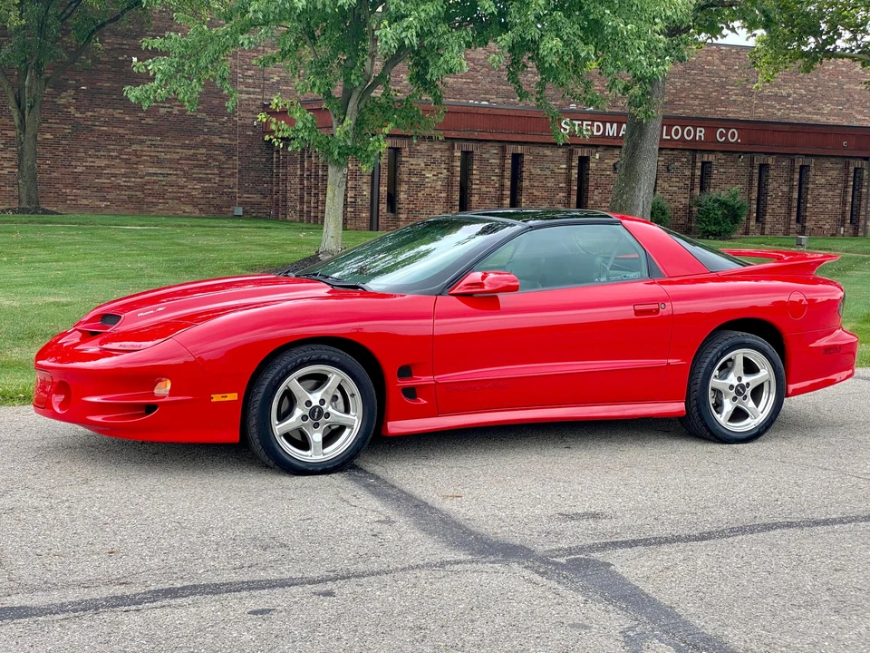 1998 Pontiac Firebird Trans Am 4th Gen - Image 15 of 31