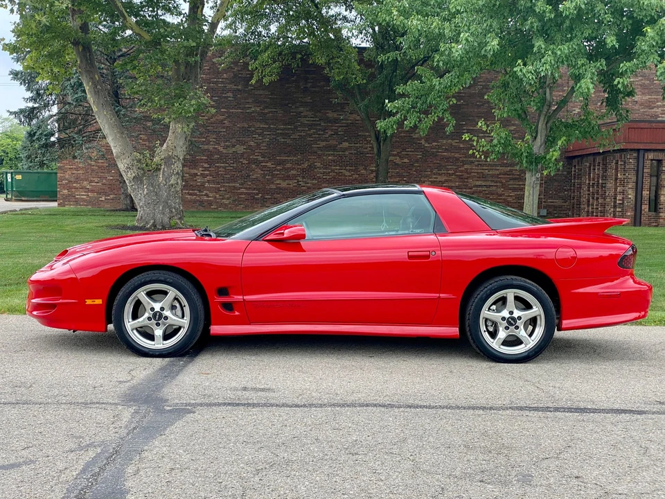 1998 Pontiac Firebird Trans Am 4th Gen - Image 14 of 31