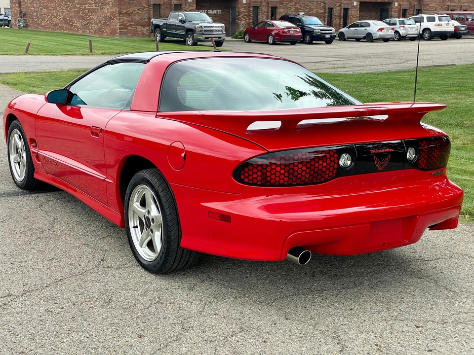 1998 Pontiac Firebird Trans Am 4th Gen - Image 13 of 31