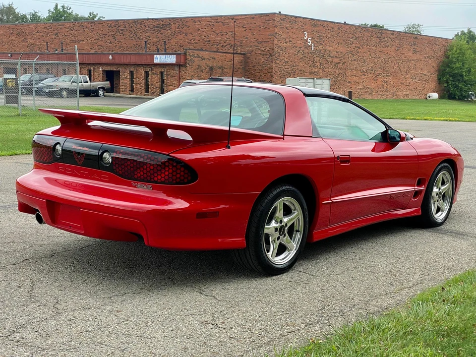 1998 Pontiac Firebird Trans Am 4th Gen - Image 9 of 31