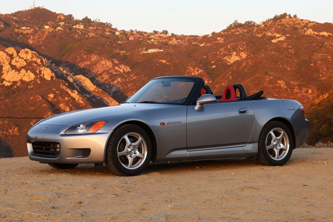2001 Honda AP1 S2000 - Image 2 of 31