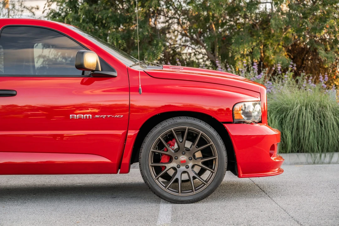 2005 Dodge Ram SRT-10 3rd Gen - Image 21 of 31