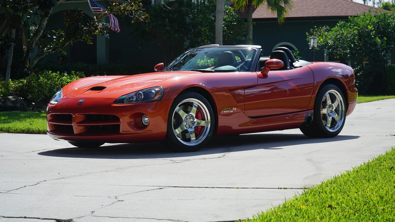 2005 Dodge Viper 3rd Gen - Image 2 of 31