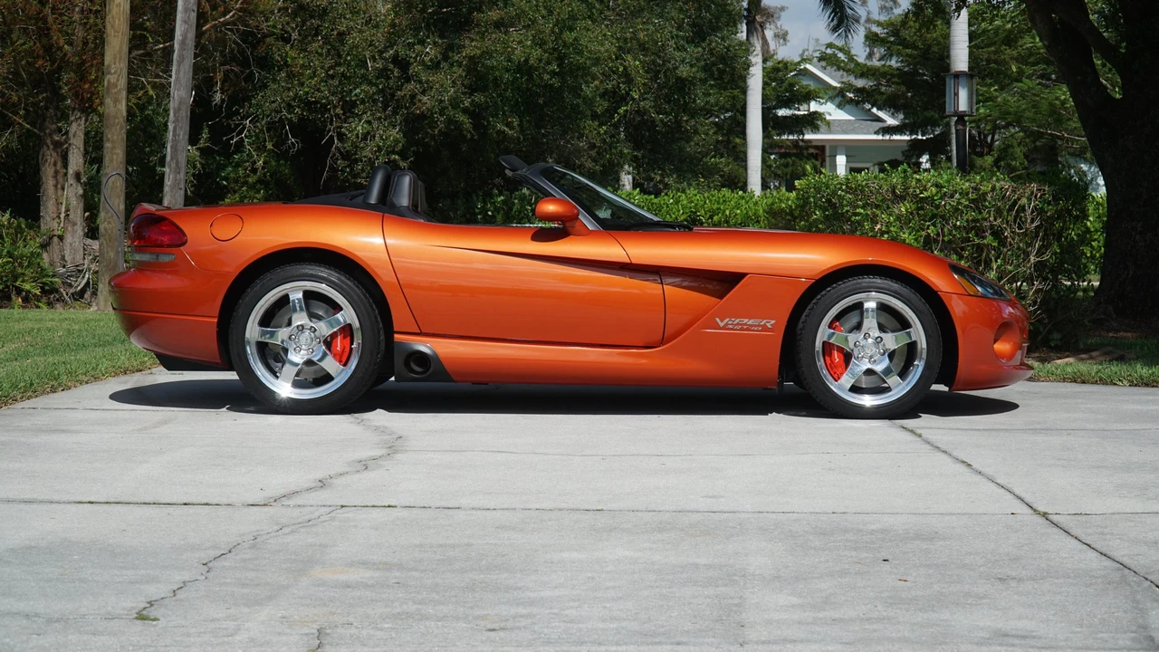2005 Dodge Viper 3rd Gen - Image 8 of 31