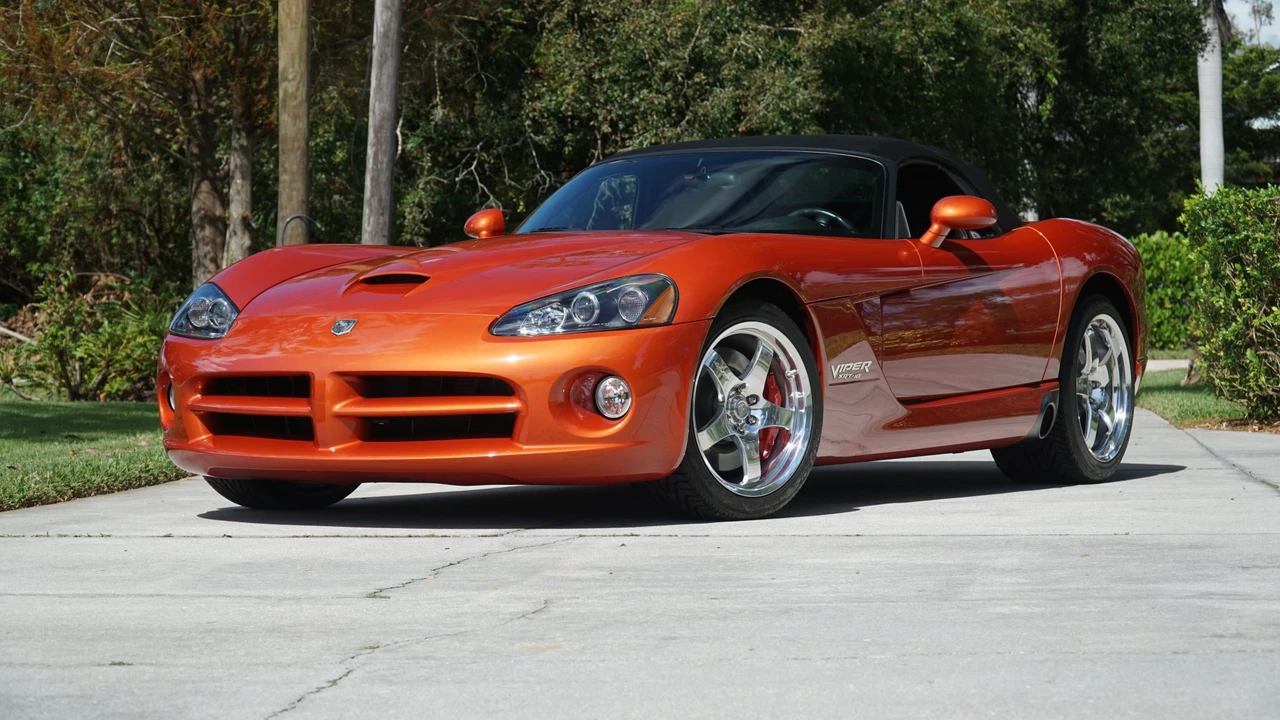 2005 Dodge Viper 3rd Gen - Image 14 of 31