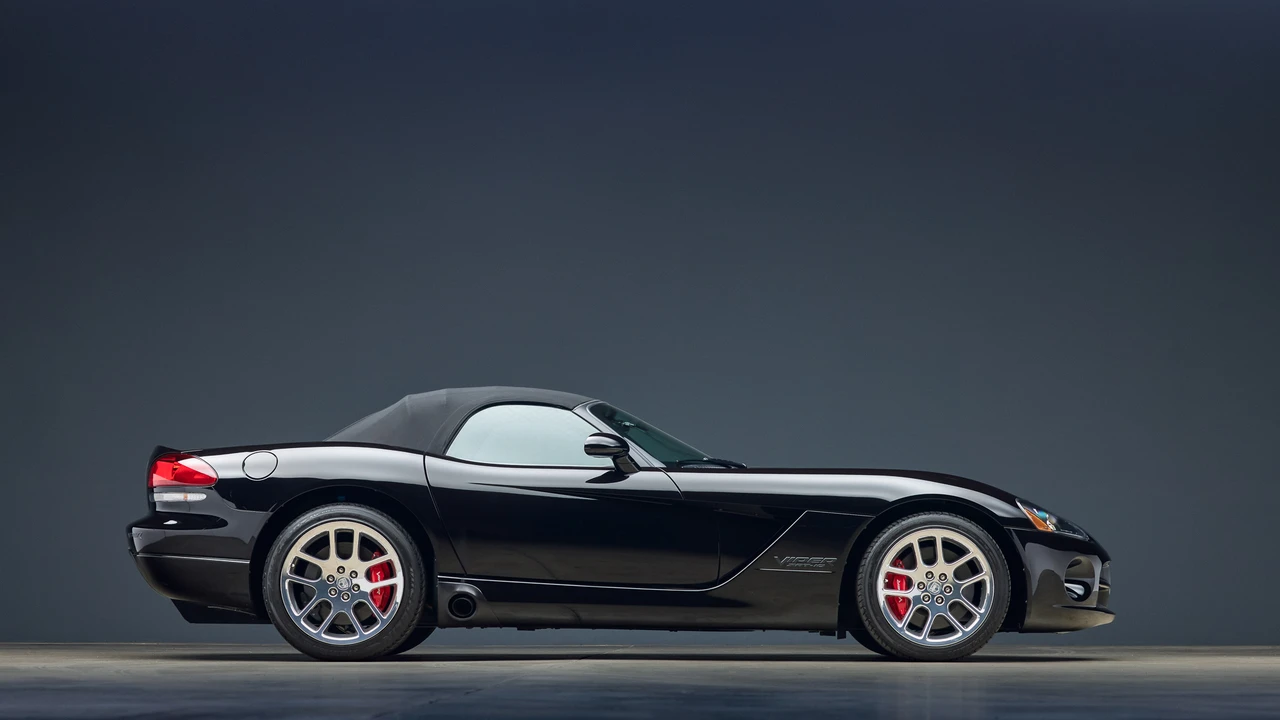 2005 Dodge Viper 3rd Gen - Image 16 of 31