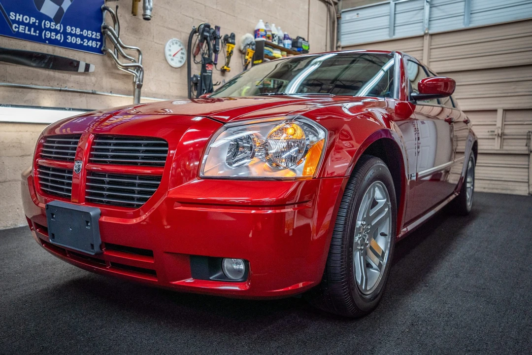 2006 Dodge Magnum 2nd Gen Wagon - Image 3 of 31