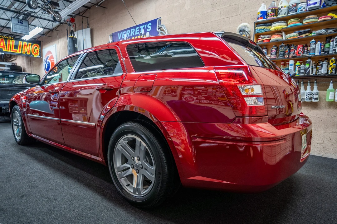 2006 Dodge Magnum 2nd Gen Wagon - Image 10 of 31