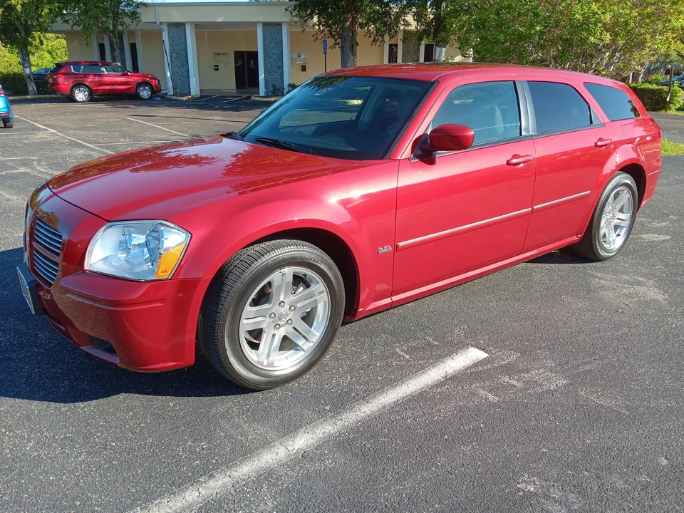 2006 Dodge Magnum 2nd Gen Wagon - Image 12 of 31