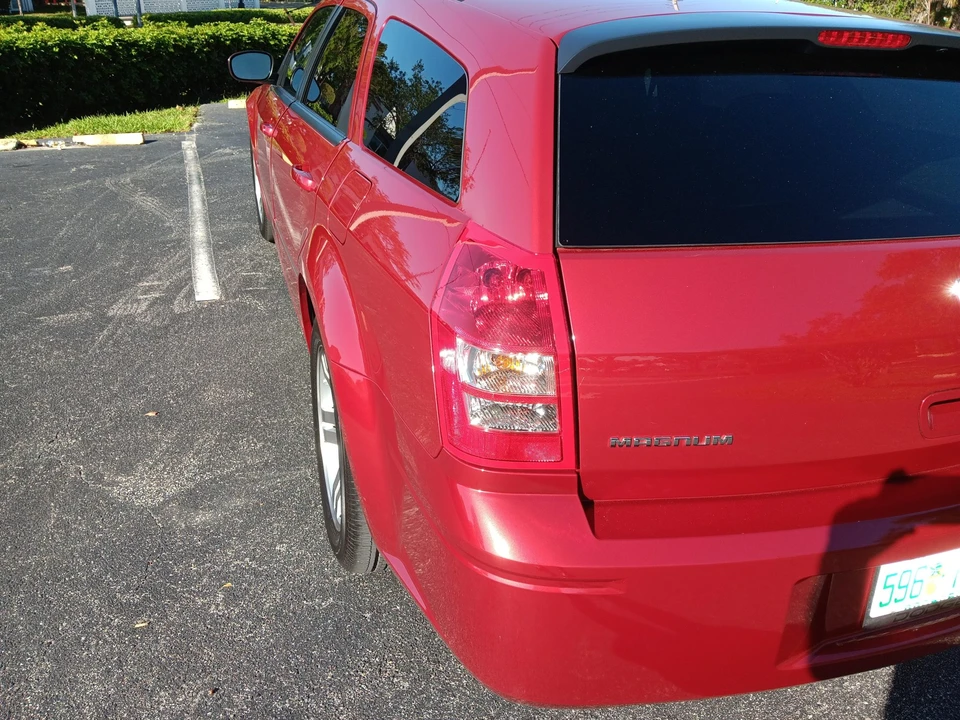 2006 Dodge Magnum 2nd Gen Wagon - Image 18 of 31