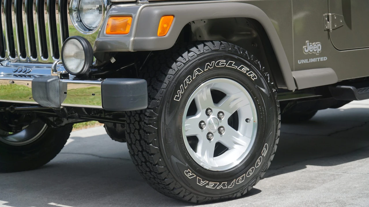2006 Jeep TJ Wrangler - Image 22 of 31