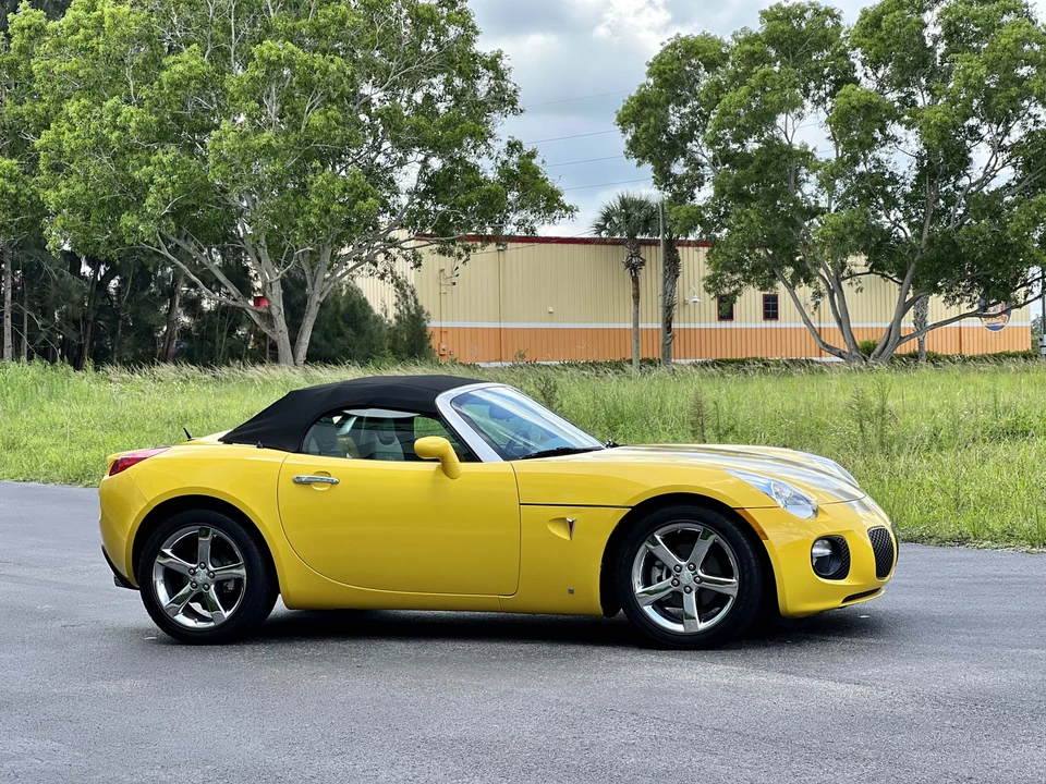 2008 Pontiac Solstice GXP - Image 13 of 31