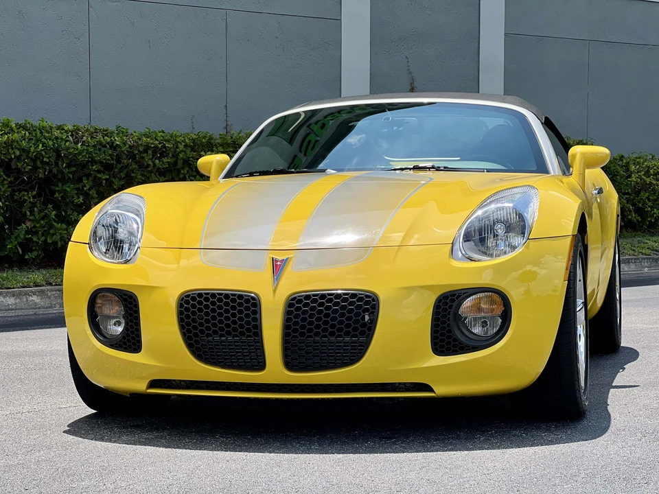 2008 Pontiac Solstice GXP - Image 18 of 31