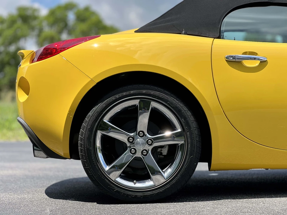 2008 Pontiac Solstice GXP - Image 22 of 31