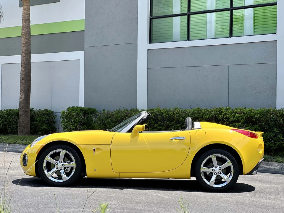 2008 Pontiac Solstice GXP - Image 8 of 31