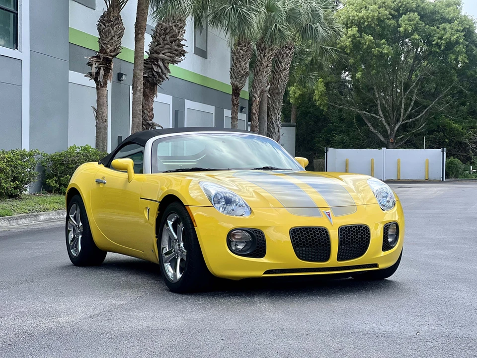 2008 Pontiac Solstice GXP - Image 9 of 31