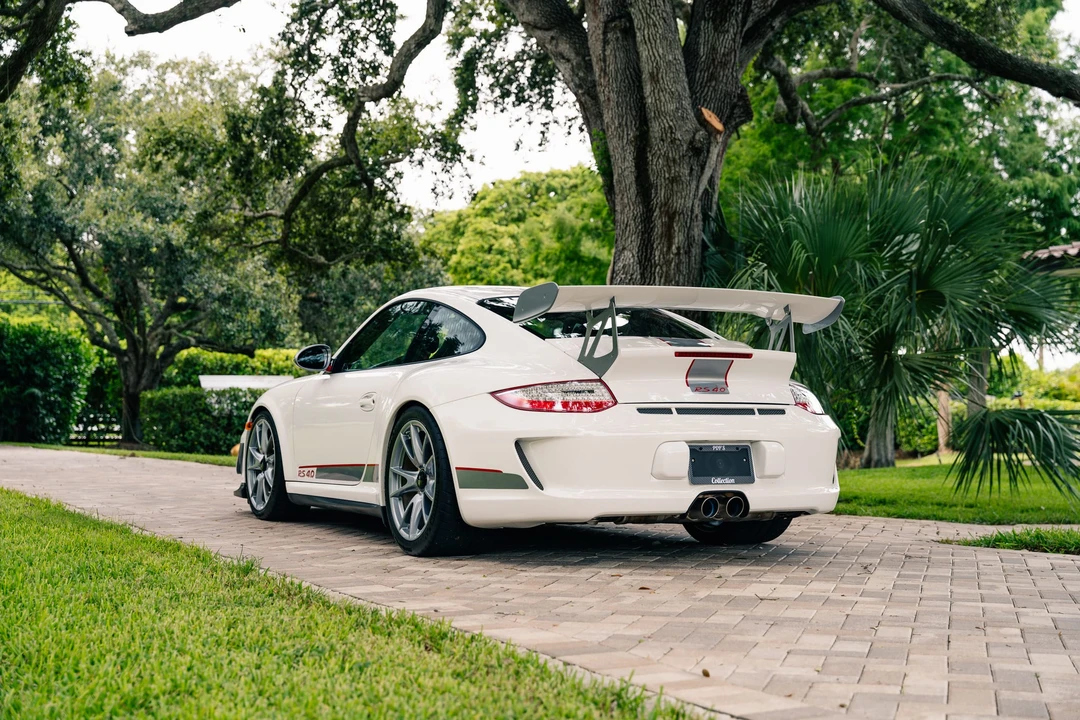 2011 Porsche 997 GT3 RS 4.0 - Image 8 of 31