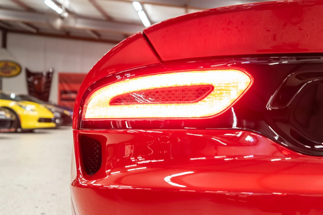 2013 Dodge Viper 5th Gen - Image 23 of 31