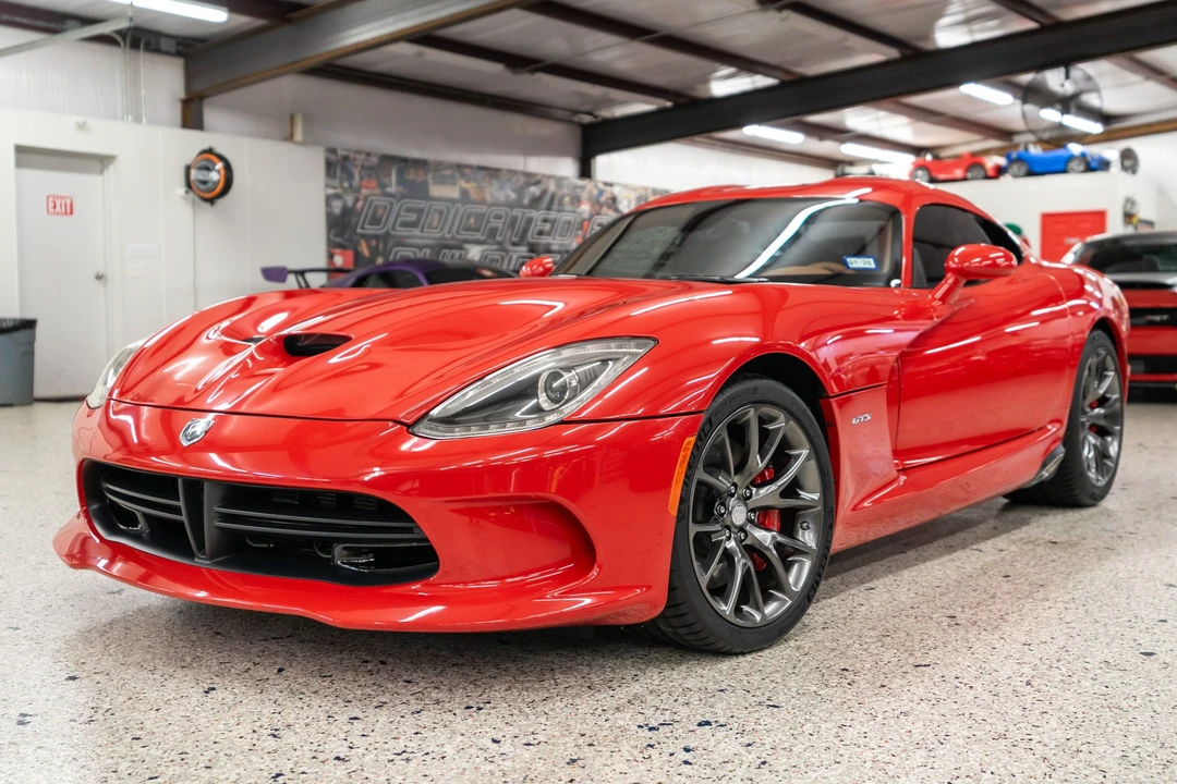 2013 Dodge Viper 5th Gen - Image 2 of 31