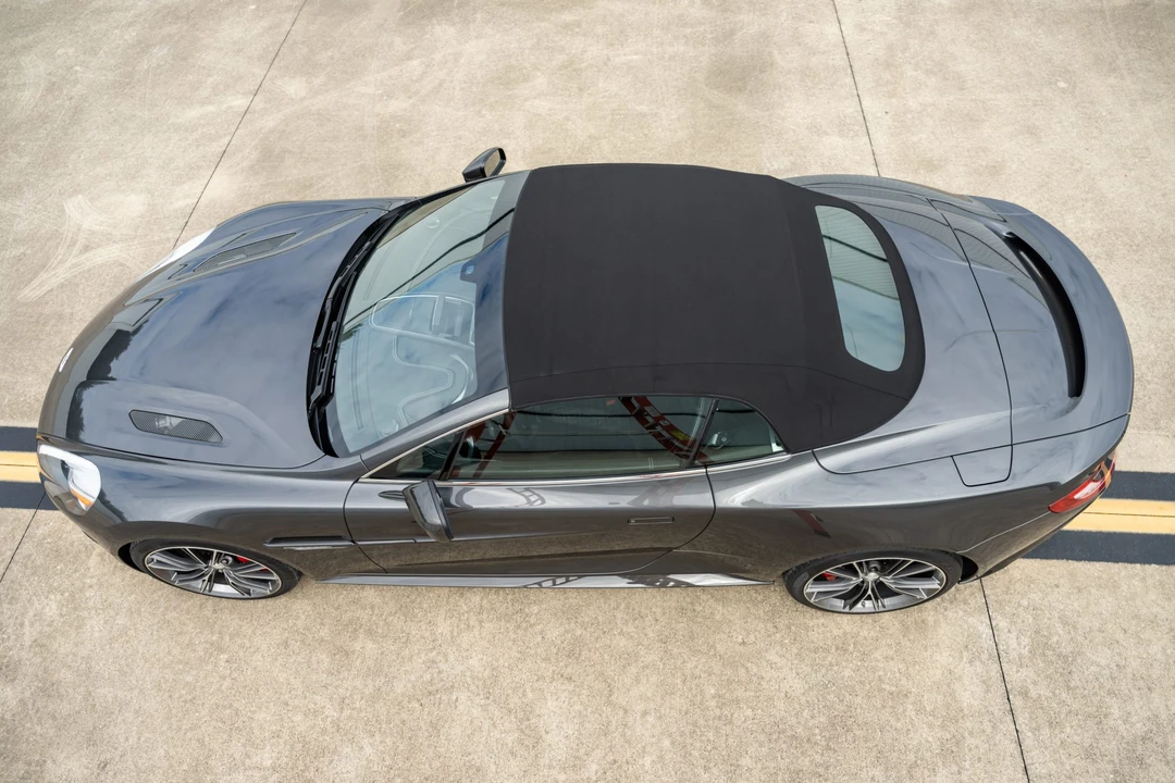 2014 Aston Martin Vanquish 2nd Gen - Image 23 of 31