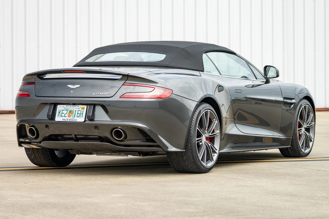 2014 Aston Martin Vanquish 2nd Gen - Image 17 of 31