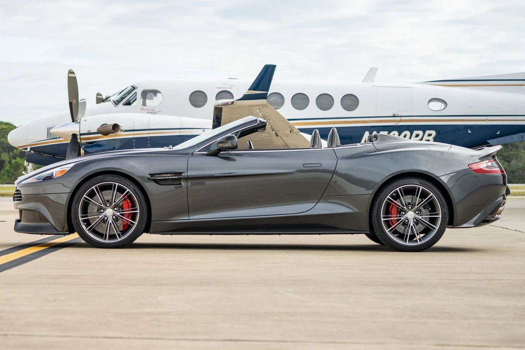 2014 Aston Martin Vanquish 2nd Gen - Image 10 of 31