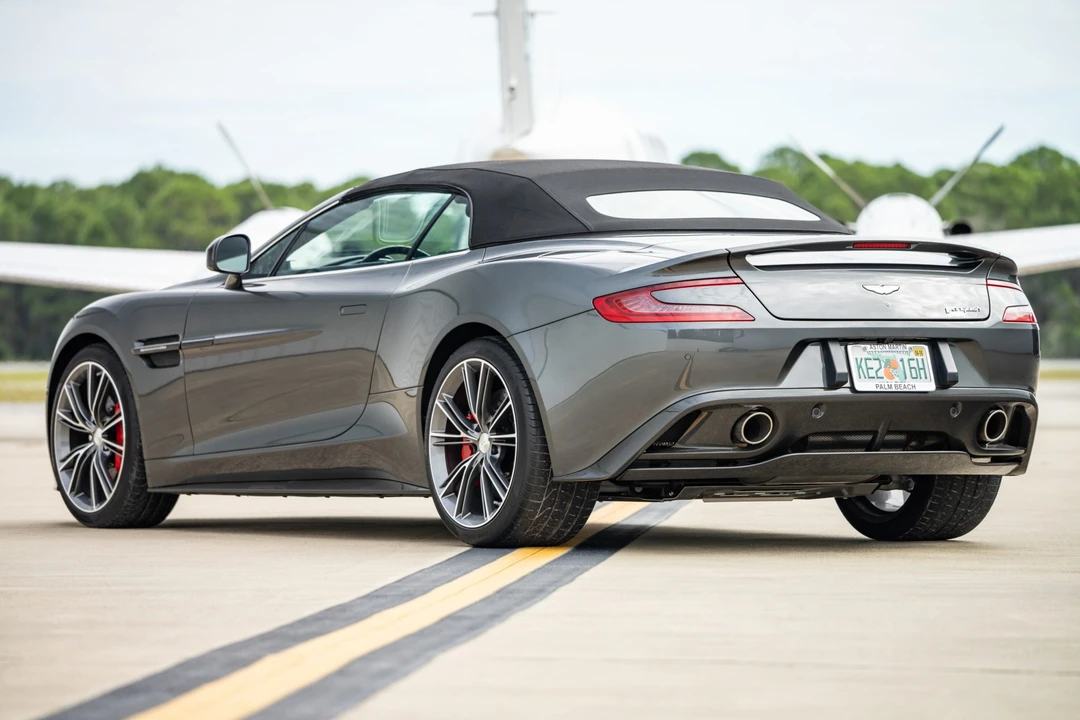 2014 Aston Martin Vanquish 2nd Gen - Image 20 of 31