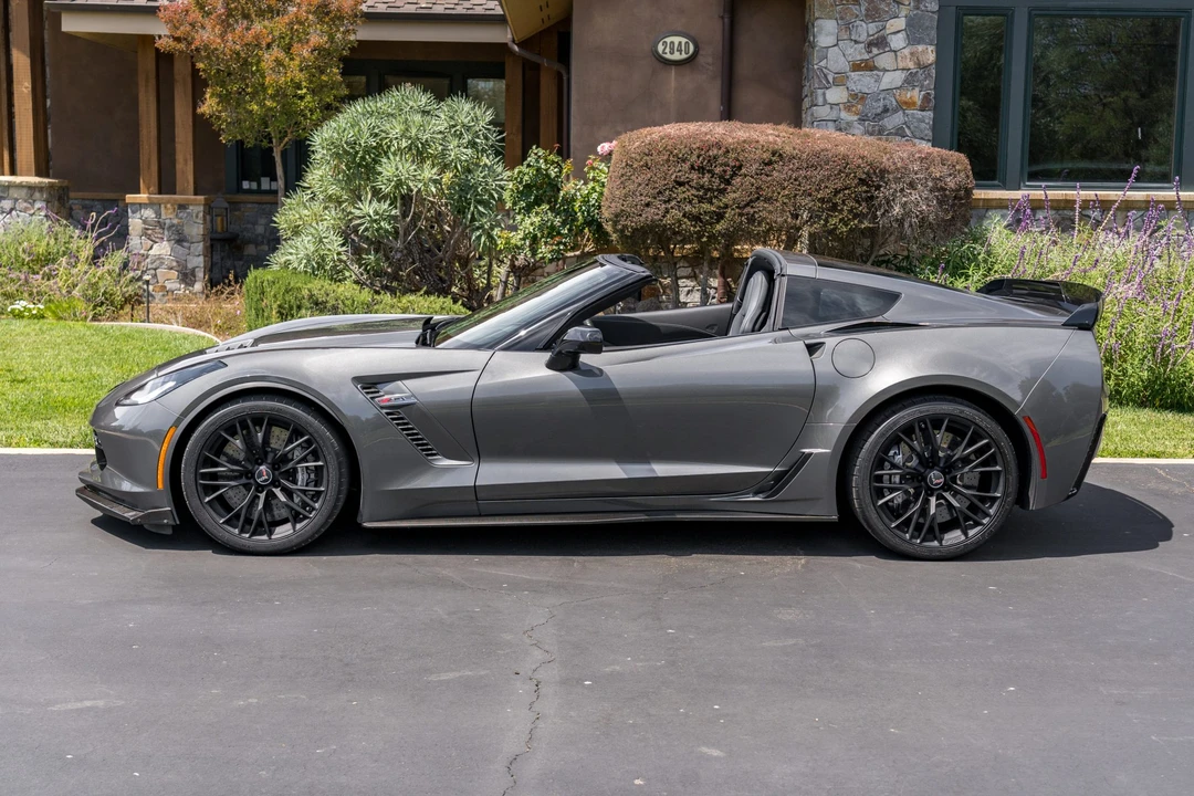 2015 Chevrolet Corvette C7 Z06 - Image 12 of 31