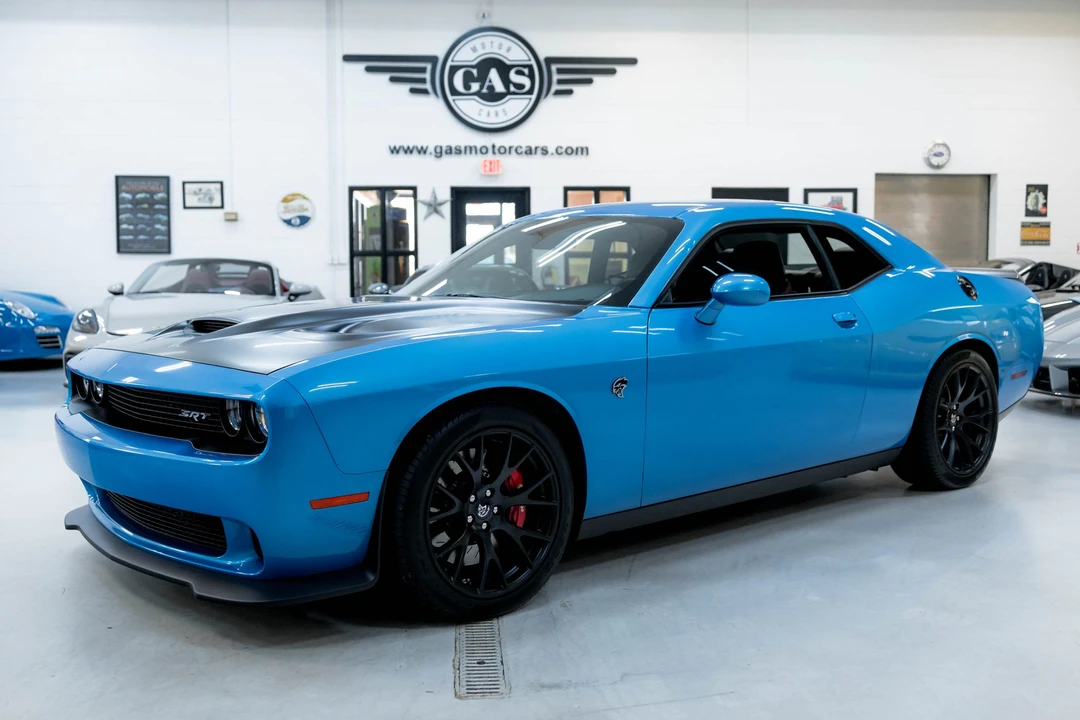 2015 Dodge Challenger SRT Hellcat 3rd Gen - Image 2 of 31