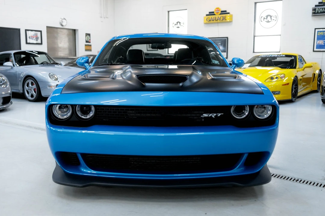 2015 Dodge Challenger SRT Hellcat 3rd Gen - Image 5 of 31