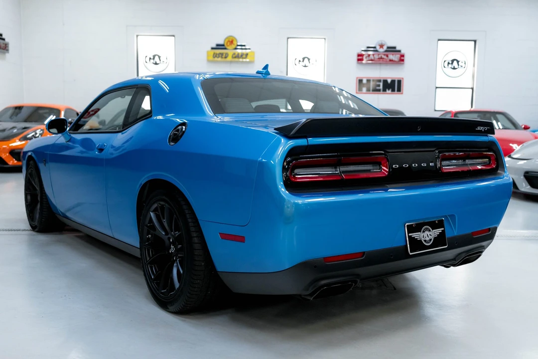 2015 Dodge Challenger SRT Hellcat 3rd Gen - Image 10 of 31