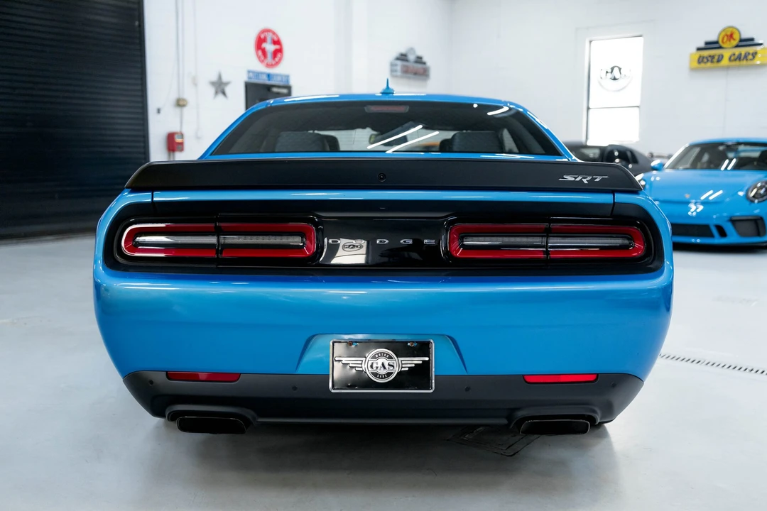 2015 Dodge Challenger SRT Hellcat 3rd Gen - Image 9 of 31