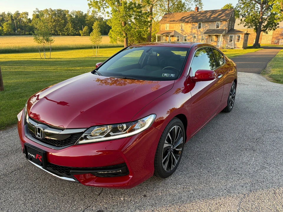 2017 Honda Accord 9th Gen - Image 2 of 31