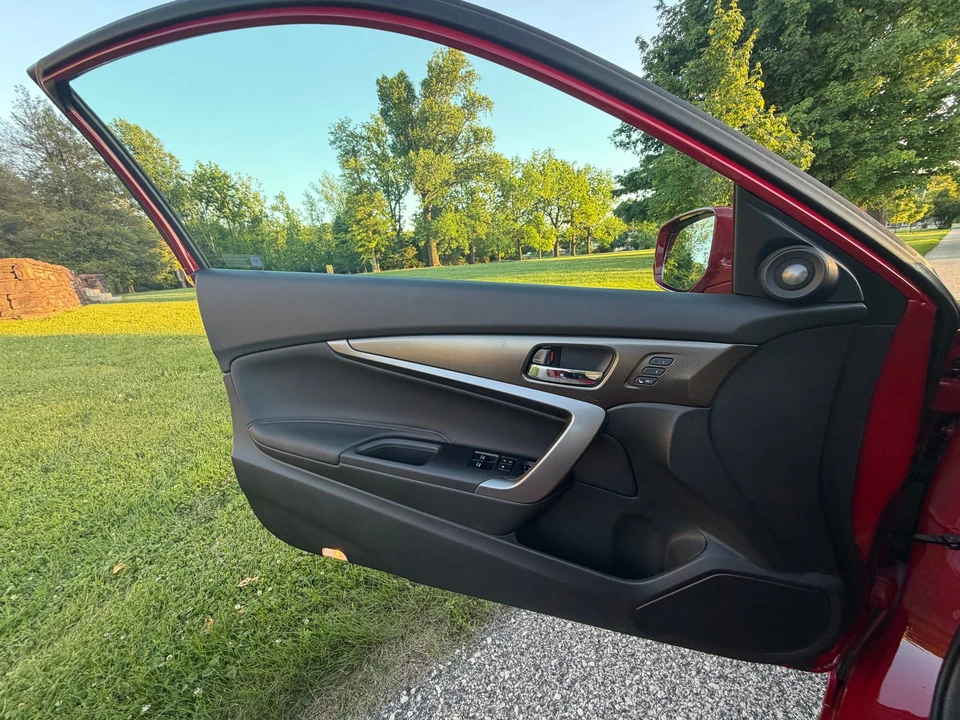 2017 Honda Accord 9th Gen - Image 18 of 31