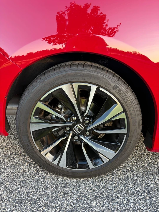 2017 Honda Accord 9th Gen - Image 14 of 31