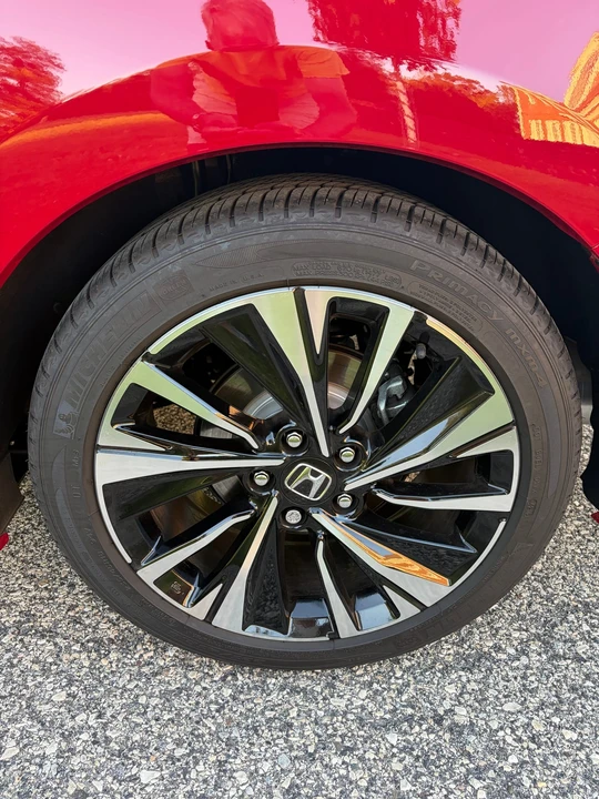 2017 Honda Accord 9th Gen - Image 12 of 31